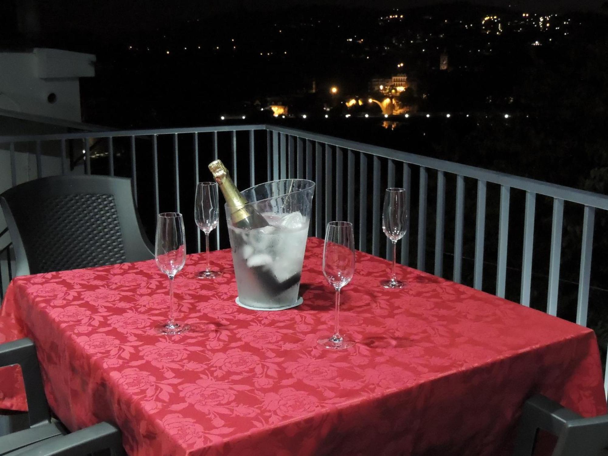 Apartamento Amarante - Vista Sao Goncalo Rom bilde