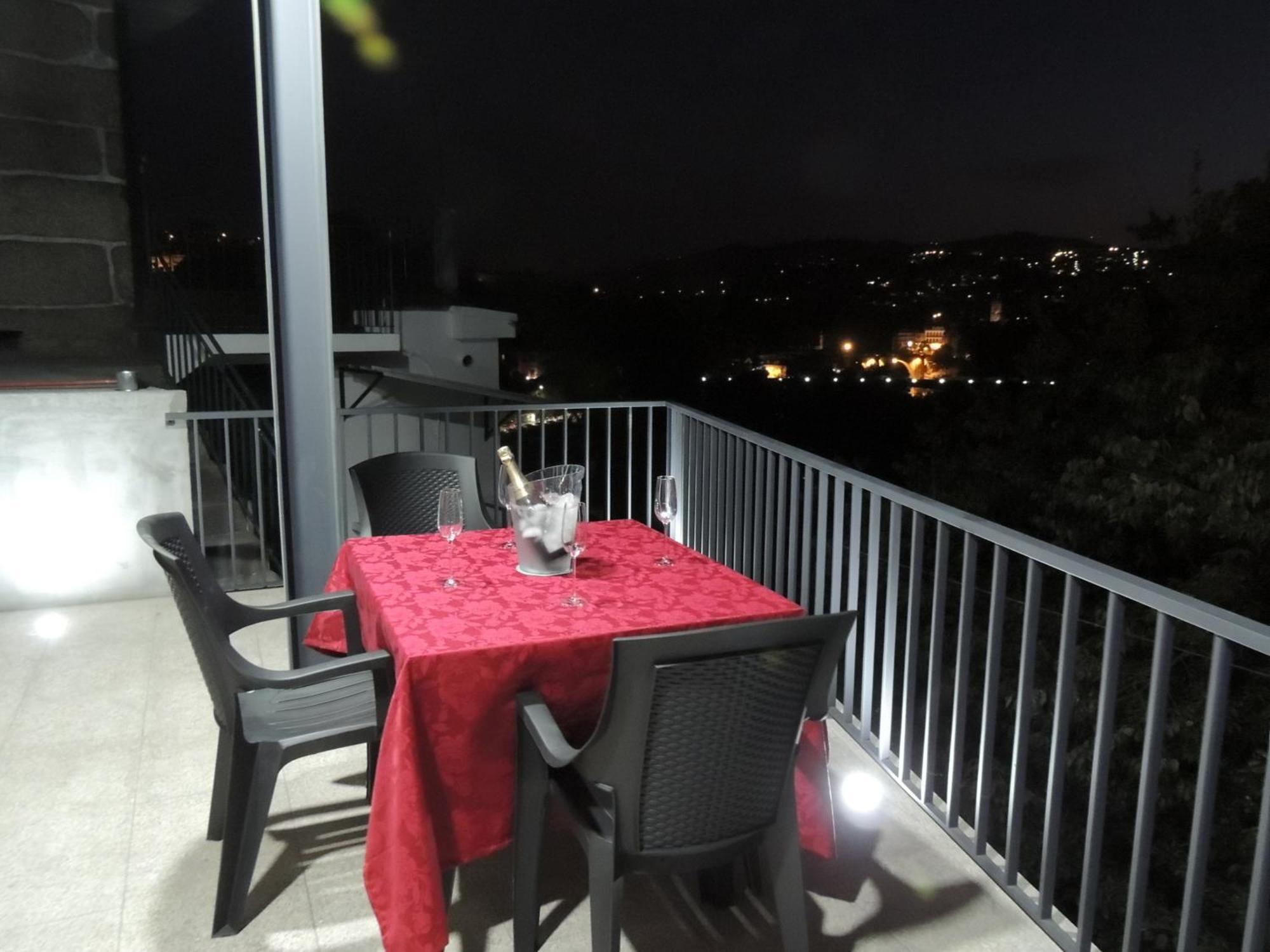Apartamento Amarante - Vista Sao Goncalo Rom bilde